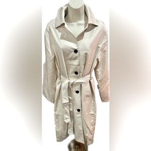 NWT Cream Belted Rain Coat Trench Brown Buttons Women’s Size‎ Large